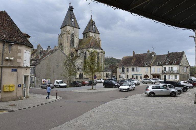 Gite De La Gare Varzy Bagian luar foto